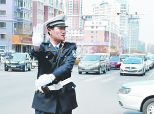 腦筋急轉彎：為什么說交通警察比其他經(jīng)常更強壯？