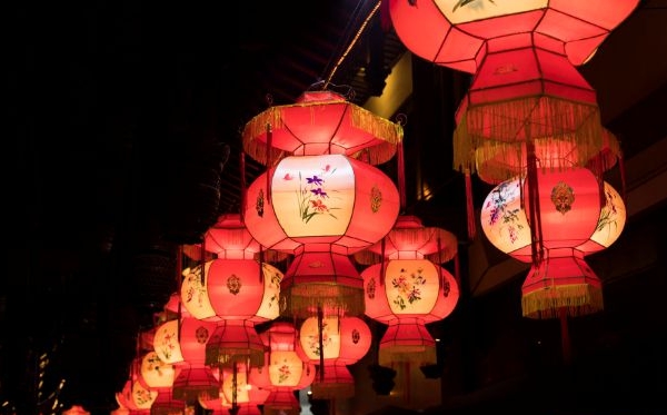 最新元宵節(jié)祝福語八個字,元宵節(jié)8個字的祝福語