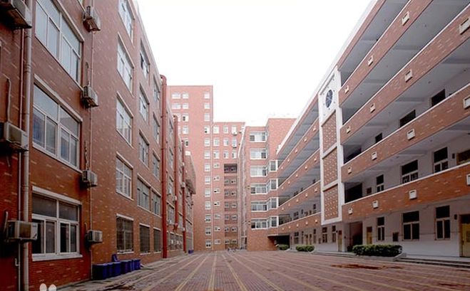 河南省實驗中學是公立還是私立,是重點中學嗎？