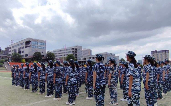 初中軍訓(xùn)可以請假嗎,小升初軍訓(xùn)可以不參加嗎？